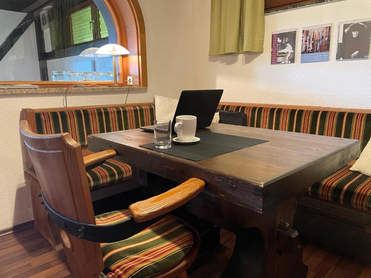 Appartement Auszeit Auf Dem Kulturgut Hirtscheid à Alpenrod Extérieur photo